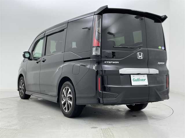 ホンダ ステップワゴン スパーダ ホンダセンシング 鹿児島県 2020(令2)年 3.4万km プレミアムスパークルブラックパール 純正10インチナビ/フルセグTV/ホンダセンシング/フリップダウンモニター/両側パワースライドドア/バックカメラ/ETC2.0/アダプティブクルーズコントロール/ドライブレコーダー/パドルシフト/LEDヘッドライト/わくわくゲート