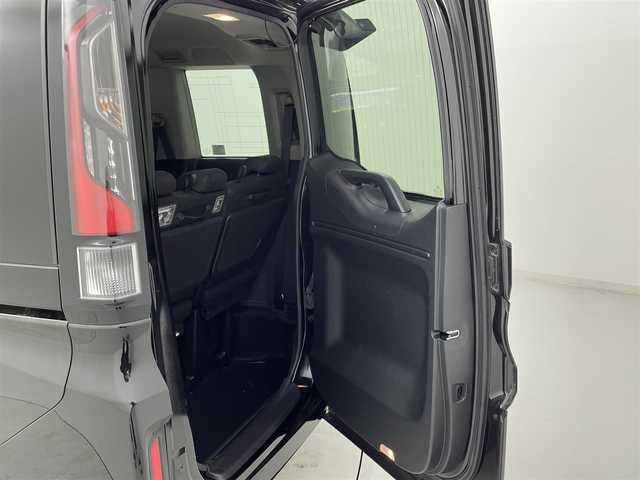 ホンダ ステップワゴン スパーダ ホンダセンシング 鹿児島県 2020(令2)年 3.4万km プレミアムスパークルブラックパール 純正10インチナビ/フルセグTV/ホンダセンシング/フリップダウンモニター/両側パワースライドドア/バックカメラ/ETC2.0/アダプティブクルーズコントロール/ドライブレコーダー/パドルシフト/LEDヘッドライト/わくわくゲート