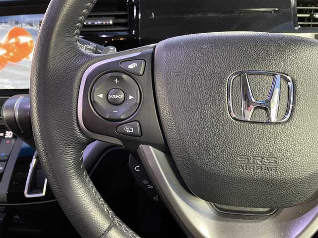 ホンダ ステップワゴン スパーダ ホンダセンシング 鹿児島県 2020(令2)年 3.4万km プレミアムスパークルブラックパール 純正10インチナビ/フルセグTV/ホンダセンシング/フリップダウンモニター/両側パワースライドドア/バックカメラ/ETC2.0/アダプティブクルーズコントロール/ドライブレコーダー/パドルシフト/LEDヘッドライト/わくわくゲート