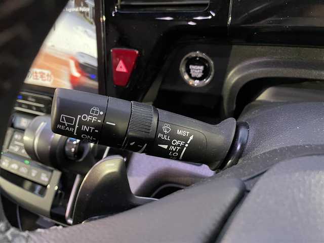 ホンダ ステップワゴン スパーダ ホンダセンシング 鹿児島県 2020(令2)年 3.4万km プレミアムスパークルブラックパール 純正10インチナビ/フルセグTV/ホンダセンシング/フリップダウンモニター/両側パワースライドドア/バックカメラ/ETC2.0/アダプティブクルーズコントロール/ドライブレコーダー/パドルシフト/LEDヘッドライト/わくわくゲート
