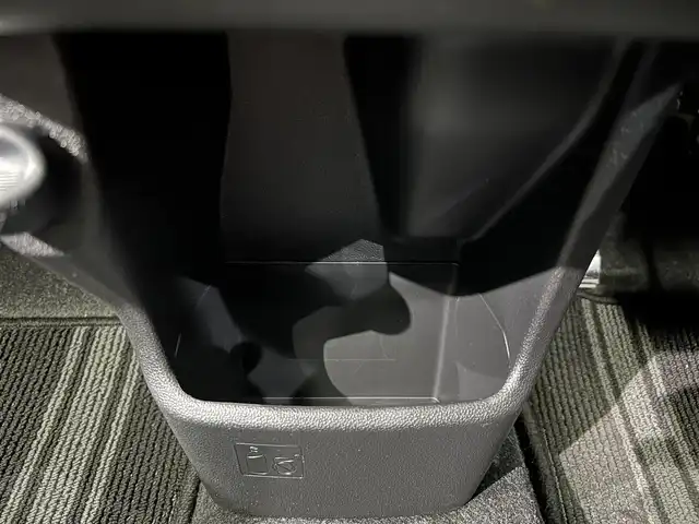 ダイハツ キャスト アクティバ X SAⅢ 鹿児島県 2018(平30)年 5.8万km レモンスカッシュクリスタルM 純正ナビ　/フルセグＴＶ　/Ｂｌｕｅｔｏｏｔｈ　/コーナーセンサー　/プッシュスタート　/前方ドラレコ　/純正フロアマット/アイドリングストップ　/盗難防止　/スマートキー　/オートマチックハイビーム　/社外ＥＴＣ