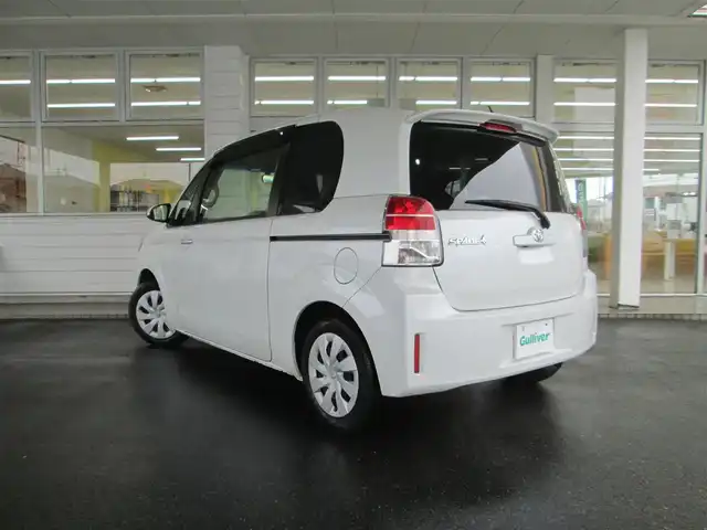 トヨタ スペイド G 千葉県 2014(平26)年 2.4万km ホワイトパールクリスタルシャイン ワンオーナー/純正SDナビ、フルセグTV/バックカメラ/純正オーディオ【DVD/CD/BT/SD】/片側パワースライドドア/プッシュスタート/ヘッドライトレベライザー/革巻きステアリング/ナビ連動ステアリングスイッチ/運転席シートヒーター/横滑り防止装置/ビルトインETC、スペアキー/取扱説明書/新車時保証書