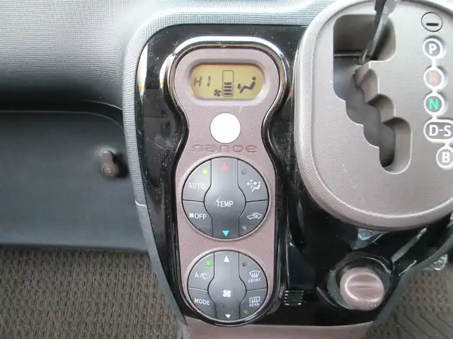 トヨタ スペイド G 千葉県 2014(平26)年 2.4万km ホワイトパールクリスタルシャイン ワンオーナー/純正SDナビ、フルセグTV/バックカメラ/純正オーディオ【DVD/CD/BT/SD】/片側パワースライドドア/プッシュスタート/ヘッドライトレベライザー/革巻きステアリング/ナビ連動ステアリングスイッチ/運転席シートヒーター/横滑り防止装置/ビルトインETC、スペアキー/取扱説明書/新車時保証書