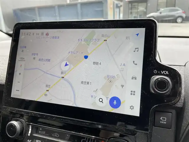 トヨタ シエンタ ハイブリッド Z 滋賀県 2024(令6)年 0.5万km ブラック 禁煙車/純正10.5型ディスプレイオーディオ/（Miracast/Bluetooth/フルセグTV）/パノラミックビューモニター/純正12.1型フリップダウンモニター/ビルトインETC/両側電動スライドドア/プリクラッシュセーフティー/レーンディパーチャーアラート/ブラインドスポットモニター/プロアクティブドライビングアシスト/クリアランスソナー/リアクロストラフィックアラート/パーキングサポートブレーキ/ロードサインアシスト/LEDヘッドライト/オートヘッドライト/オートマチックハイビーム/革巻きステアリング/レーダークルーズコントロール/ステアリングリモコン/USB充電/AC100V/オートリトラーミラー/純正フロアマット/リアロールサンシェイド
