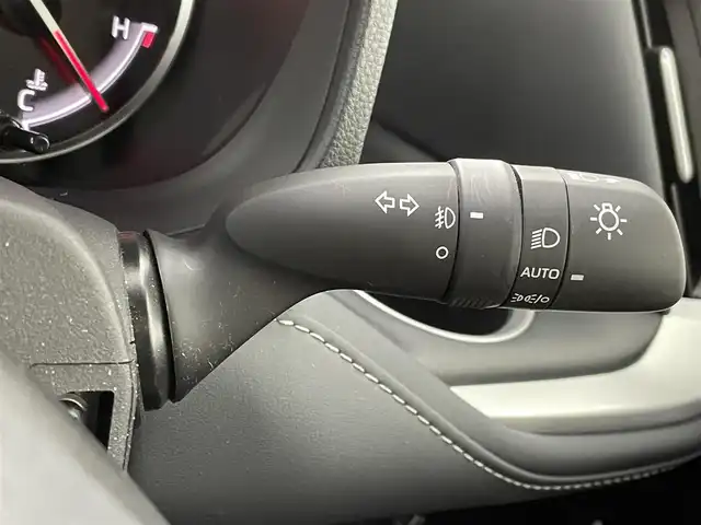トヨタ ノア S－Z 埼玉県 2023(令5)年 1.4万km ホワイトパールクリスタルシャイン 純正１０．５型ディスプレイオーディオ　ナビ機能付　ＴＶ　ＤＶＤ機能付　純正１４型有機ＥＬ後席モニター　ＥＴＣ２．０　アダプティブクルーズコントロール　バックカメラ　テレビキャンセラー　オートホールド