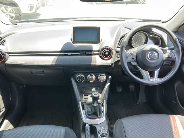 マツダ ＣＸ－３ XD 石川県 2015(平27)年 10.3万km ディープクリスタルブルーマイカ BOSEサウンド/マツダコネクトナビ/(BT/ワンセグ/CD/DVD/USB/AUX/SD)/6速MT/バックカメラ/アイドリングストップ/フルセグテレビ/TCS/クルーズコントロール/４WD/ETC/レーンキープアシスト/プッシュスタート/スマートキー/社外16インチアルミホイール/オートライト/横滑り防止機能/SRSエアバッグ/ステアリングスイッチ