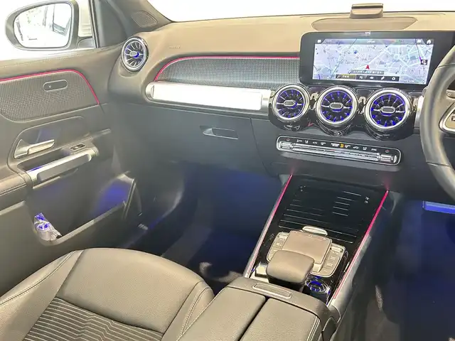 メルセデス・ベンツ Ｍ・ベンツ ＧＬＢ２００ｄ 福岡県 2022(令4)年 1.4万km ポーラホワイト レーダーセーフティ　/純正ナビ　/フルセグ　/３６０°カメラ　/ＬＥＤライト　/ＡＣＣ　/ＢＳＭ　/レーンキープ　/ハーフレザー　/シートヒーター　/パドルシフト　/パワーバックドア　/アンビエントライト　/純正１８インチＡＷ
