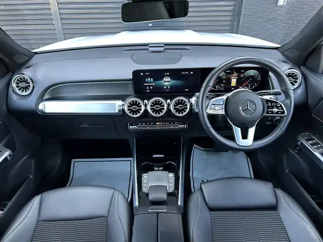 メルセデス・ベンツ Ｍ・ベンツ ＧＬＢ２００ｄ 4マチック 宮崎県 2022(令4)年 1.4万km ポーラホワイト 純正HDDナビ(フルセグTV/BT)/全方位カメラ/ETC2.0/レーダークルコン/コーナーセンサー/ハーフレザーシート/シートヒーター/パワーバックドア/パーキングアシスト/4WD/純正アルミホイール18インチ/純正LEDヘッドライト/スマートキー/プッシュスタート