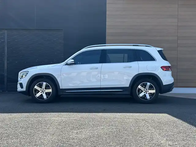 メルセデス・ベンツ Ｍ・ベンツ ＧＬＢ２００ｄ 4マチック 宮崎県 2022(令4)年 1.4万km ポーラホワイト 純正HDDナビ(フルセグTV/BT)/全方位カメラ/ETC2.0/レーダークルコン/コーナーセンサー/ハーフレザーシート/シートヒーター/パワーバックドア/パーキングアシスト/4WD/純正アルミホイール18インチ/純正LEDヘッドライト/スマートキー/プッシュスタート