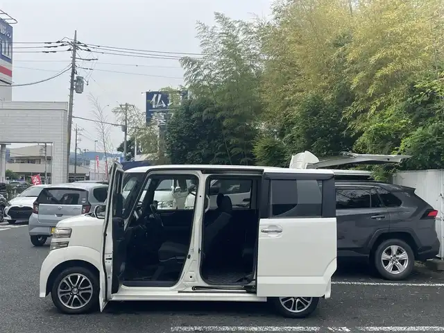 ホンダ Ｎ ＢＯＸ カスタム G SSパッケージ 茨城県 2013(平25)年 10.5万km プレミアムホワイトパール 両側パワースライドドア/純正ホイール/純正ＣＤコンポ/プッシュスタートボタン/横滑り防止/オートライト/ドアバイザー/純正カーペット/社外ホイール付き/チップアップシート