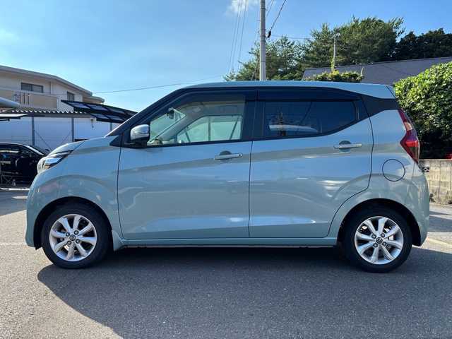 日産 デイズ X 福岡県 2020(令2)年 1.8万km ダークグレーM オーディション（AM/FM/CD/AUX）/アイドリングストップ/コーナーセンサー/アラウンドビューバックモニター/オートライト/純正アルミホイール/プッシュスタート/スペアキー×１/電格ミラー/保証書/取扱説明書