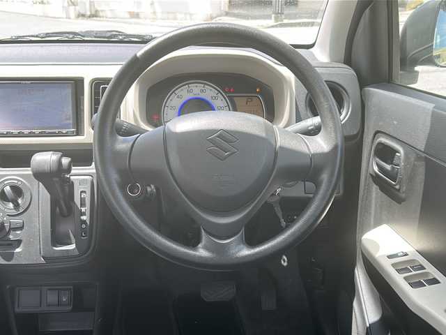 スズキ アルト L 沖縄県 2020(令2)年 4.8万km スペリアホワイト 禁煙車　/社外ナビ　ワンセグＴＶ　Ｂｌｕｅｔｏｏｔｈ　/バックカメラ　/前後ドライブレコーダー　/スズキセーフティサポート　/Ｄ席シートヒーター　/ビルトインＥＴＣ　/リアパーキングセンサー/横滑り防止装置　/キーレス
