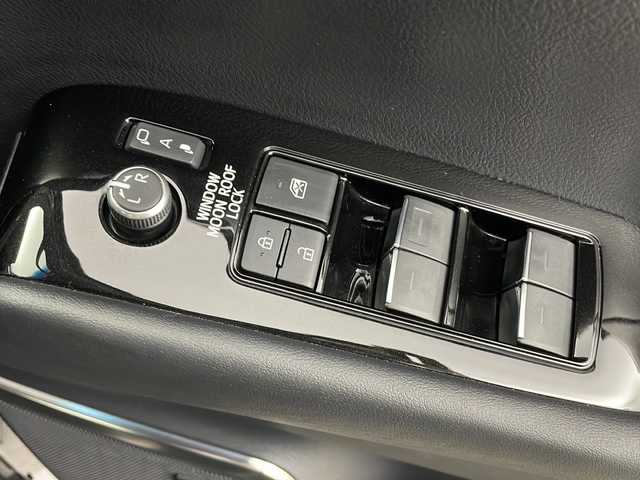トヨタ アルファードハイブリット エグゼクティブ ラウンジ S 千葉県 2022(令4)年 3.6万km 黒 トヨタセーフティーセンス/・プリクラッシュセーフティ/・レーントレーシングアシスト/・車線維持支援機能/・車線逸脱警報機能/・車線逸脱抑制機能/・ふらつき警報機能/・レーダークルーズコントロール/・ロードサインアシスト/・ブラインドスポットモニター/・インテリジェントクリアランスソナー/・デジタルインナーミラー/・パノラミックビューモニター/・インテリジェントパーキングアシスト/ツインムーンルーフ/両側パワースライドドア/モデリスタエアロ/純正メモリナビ/・CD DVD BT HDMI USB TV リアエンターテイメント/JBLプレミアムサウンド/フリップダウンモニター/ビルトインETC2.0/100V充電/電動リアゲート/電動パーキングブレーキ/オートホールドスイッチ/3眼LEDライト/シーケンシャルウィンカー/フォグランプ/ドアバイザー/純正17インチアルミホイール/純正フロアマット/本革シート/シートヒーター/シートクーラー/メモリ式パワーシート/オットマン/プッシュスタート/スマートキー/禁煙車