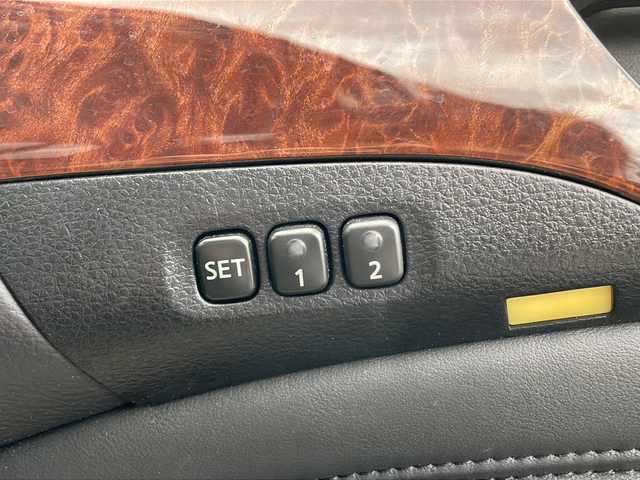 日産 プレジデント ソブリン 富山県 2005(平17)年 15.7万km スーパーブラック