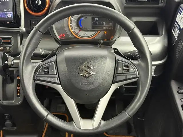 スズキ スペーシア ギア HYBRID XZターボ 愛知県 2019(令1)年 6.5万km ツールグリーンパールメタリック/ガンメタリック2トーンルーフ 純正8型ナビ（フルセグ、CD、DVD、Bluetooth）/ETC/Bカメラ/両側パワスラドア/衝突軽減ブレーキ/レーンキープアシスト/HUD/シートヒーター（D+N)/ドラレコ前方/パドルシフト/LEDヘッドライト/フォグライト/ルーフレール/オートライト/純正フロアマット/スマートキー/横滑り防止装置