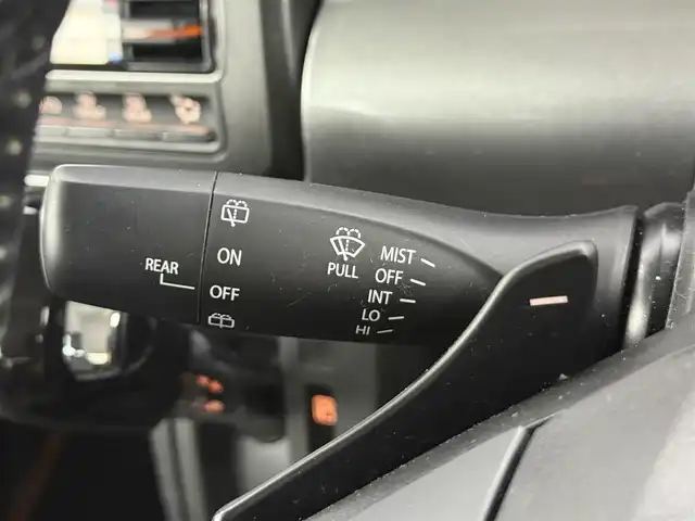 スズキ スペーシア ギア HYBRID XZターボ 愛知県 2019(令1)年 6.5万km ツールグリーンパールメタリック/ガンメタリック2トーンルーフ 純正8型ナビ（フルセグ、CD、DVD、Bluetooth）/ETC/Bカメラ/両側パワスラドア/衝突軽減ブレーキ/レーンキープアシスト/HUD/シートヒーター（D+N)/ドラレコ前方/パドルシフト/LEDヘッドライト/フォグライト/ルーフレール/オートライト/純正フロアマット/スマートキー/横滑り防止装置