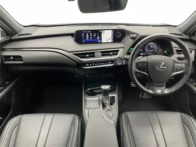 レクサス ＵＸ 250h Fスポーツ 愛知県 2021(令3)年 5.1万km ホワイトノーヴァガラスフレーク 純正ナビ　フルセグＴＶ　ムーンルーフ　全方位カメラ　三眼ＬＥＤライト　黒革　シートヒーター　電動リアゲート　衝突軽減　追従クルコン　コーナーセンサー　ＨＵＤ　ＢＳＭ　ハンドルヒーター　ＥＴＣ　禁煙車