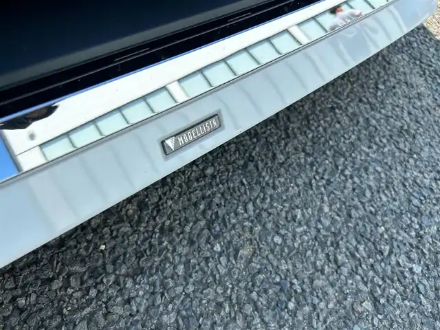 トヨタ ノア S－Z 大阪府 2022(令4)年 1.9万km ホワイトパールクリスタルシャイン モデリスタエアロ/快適利便パッケージ/  ・両側パワースライドドア/  ・電動リアゲート/  ・全席シートヒーター/  ・ナノイーX/  ・オットマン/純正１０．５インチナビ　/   フルセグTV/Bluetooth/USB/CD/DVDデッキ　/バックモニター　/１４インチ後席モニター　/衝突軽減ブレーキ/クリアランスソナー　/レーダークルーズコントロール/レーンキープアシスト　　/前方ドライブレコーダー　/純正17インチアルミホイール/純正フロアマット/プッシュスタート/スマートキー　/ビルトインＥＴＣ2.0　/ＬＥＤ