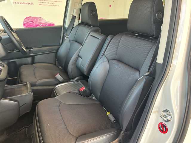 ホンダ オデッセイ ハイブリッド e:HEVアブソルート EX 神奈川県 2021(令3)年 5.9万km プラチナホワイトパール ホンダセンシング/純正10インチメモリナビ/　CD/DVD/BT/フルセグ/両側パワースライドドア/アラウンドビューモニター/レーダークルーズコントロール/LEDオートライト/ハーフレザーシート/シートヒーター/純正18インチアルミホイール/ステアリングスイッチ/USBポート/ビルトインETC2.0