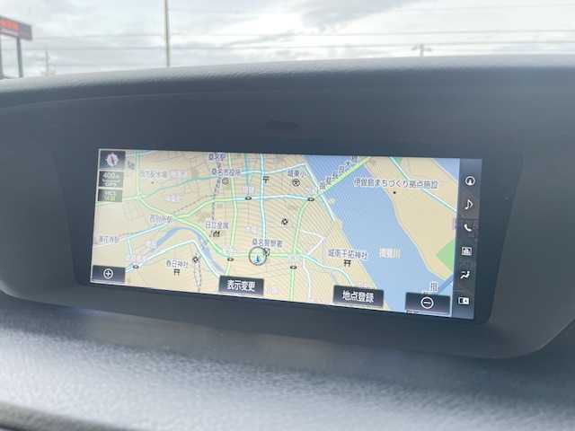 レクサス ＧＳ 300h Fスポーツ 福岡県 2016(平28)年 6.3万km ホワイトノーヴァガラスフレーク メーカーオプション/・ムーンルーフ/・ブラインドスポットモニター/・クリアランスソナー/・カラーヘッドアップディスプレイ/・パワートランクリッド/・3眼LEDヘッドランプ/・ヘッドランプクリーナー/・アダプティブハイビームシステム/セーフティシステムプラス/・プリクラッシュセーフティシステム/・レーンキーピングアシスト/・オートマチックハイビーム/・レーダークルーズコントロール/純正SDナビ/フルセグTV/【CD/DVD/BD/SD/Bluetooth/USB】/バックカメラ/ビルトインETC2.0/パドルシフト/レザーシート/D/N席パワーシート/D/N席シートベンチレーション/D/N席シートヒーター/ステアリングヒーター/フロント235/40R19インチ純正AW/リア265/35R19インチ純正AW/プッシュスタート/スマートキー/スペアキー/フロアマット