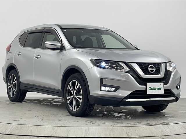 日産 エクストレイル 20X 熊本県 2019(令1)年 4.3万km ブリリアントシルバー 純正SDナビ/　　CD/DVD/Blu-ray/フルセグ/クリアランスソナー/LEDオートライト/純正18インチアルミホイール/電動リアゲート/アイドリングストップ/オートエアコン/スマートキー/ＥＴＣ/ワンオーナー