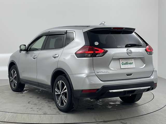 日産 エクストレイル 20X 熊本県 2019(令1)年 4.3万km ブリリアントシルバー 純正SDナビ/　　CD/DVD/Blu-ray/フルセグ/クリアランスソナー/LEDオートライト/純正18インチアルミホイール/電動リアゲート/アイドリングストップ/オートエアコン/スマートキー/ＥＴＣ/ワンオーナー