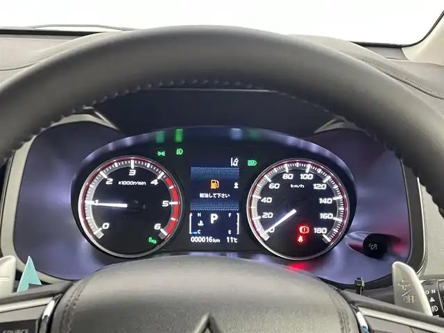 三菱 デリカＤ：５ シャモニー 埼玉県 2025(令7)年 0.1千km グラファイトグレーメタリック/ブラックマイカ 登録済未使用車/4WD/全周囲モニター/e-ASSIST/　衝突軽減ブレーキ/　レーンキープアシスト/　レーダクルーズコントロール/　ブラインドスポットモニター/　ヒルスタートアシスト/　誤発進抑制機能/　オートハイビーム/デジタルインナーミラー/両側パワースライドドア/パワーバックドア/シートヒーター/ステアリングヒーター/パドルシフト/ハーフレザーシート/シートヒーター/AC１００V/LEDオートライト