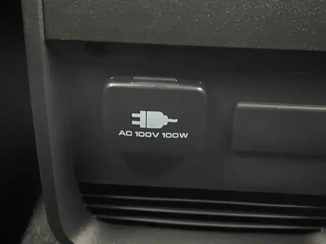 三菱 デリカＤ：５ シャモニー 埼玉県 2025(令7)年 0.1千km グラファイトグレーメタリック/ブラックマイカ 登録済未使用車/4WD/全周囲モニター/e-ASSIST/　衝突軽減ブレーキ/　レーンキープアシスト/　レーダクルーズコントロール/　ブラインドスポットモニター/　ヒルスタートアシスト/　誤発進抑制機能/　オートハイビーム/デジタルインナーミラー/両側パワースライドドア/パワーバックドア/シートヒーター/ステアリングヒーター/パドルシフト/ハーフレザーシート/シートヒーター/AC１００V/LEDオートライト