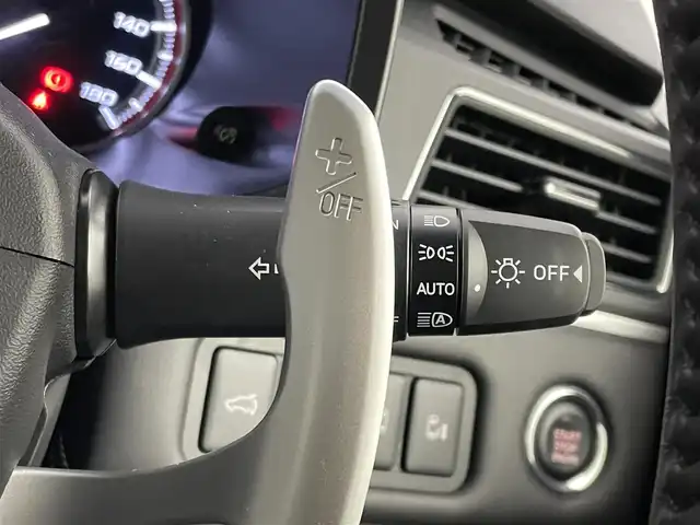 三菱 デリカＤ：５ シャモニー 埼玉県 2025(令7)年 0.1千km グラファイトグレーメタリック/ブラックマイカ 登録済未使用車/4WD/全周囲モニター/e-ASSIST/　衝突軽減ブレーキ/　レーンキープアシスト/　レーダクルーズコントロール/　ブラインドスポットモニター/　ヒルスタートアシスト/　誤発進抑制機能/　オートハイビーム/デジタルインナーミラー/両側パワースライドドア/パワーバックドア/シートヒーター/ステアリングヒーター/パドルシフト/ハーフレザーシート/シートヒーター/AC１００V/LEDオートライト