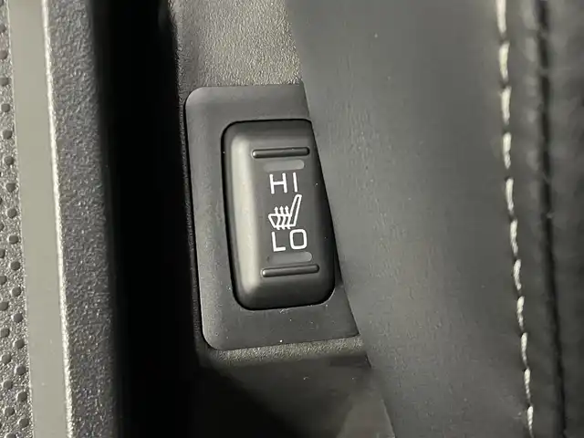 三菱 デリカＤ：５ シャモニー 埼玉県 2025(令7)年 0.1千km グラファイトグレーメタリック/ブラックマイカ 登録済未使用車/4WD/全周囲モニター/e-ASSIST/　衝突軽減ブレーキ/　レーンキープアシスト/　レーダクルーズコントロール/　ブラインドスポットモニター/　ヒルスタートアシスト/　誤発進抑制機能/　オートハイビーム/デジタルインナーミラー/両側パワースライドドア/パワーバックドア/シートヒーター/ステアリングヒーター/パドルシフト/ハーフレザーシート/シートヒーター/AC１００V/LEDオートライト