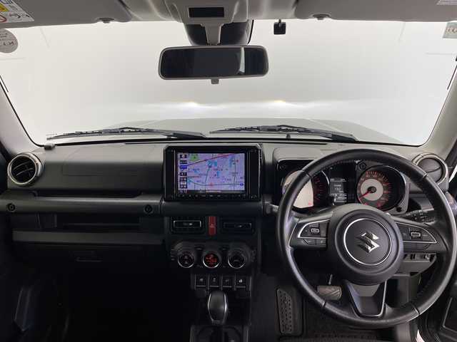スズキ ジムニー シエラ JC 愛知県 2020(令2)年 4万km ジャングルグリーン 4WD/純正ナビ（CN-RZ853）/・Ｂｌｕｅｔｏｏｔｈ接続/・フルセグ/・ＵＳＢ入力/・ＣＤ／ＤＶＤ/ETC/クルーズコントロール/デュアルセンサーブレーキサポート/レーンキープアシスト/前席シートヒーター/ＬＥＤオートハイビーム/フォグランプ/ダウンヒルアシストコントロール/純正フロアマット/純正アルミホイール