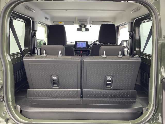 スズキ ジムニー シエラ JC 愛知県 2020(令2)年 4万km ジャングルグリーン 4WD/純正ナビ（CN-RZ853）/・Ｂｌｕｅｔｏｏｔｈ接続/・フルセグ/・ＵＳＢ入力/・ＣＤ／ＤＶＤ/ETC/クルーズコントロール/デュアルセンサーブレーキサポート/レーンキープアシスト/前席シートヒーター/ＬＥＤオートハイビーム/フォグランプ/ダウンヒルアシストコントロール/純正フロアマット/純正アルミホイール