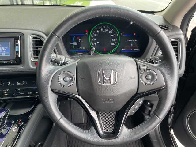 ホンダ ヴェゼル ハイブリッド Z 愛知県 2015(平27)年 4.1万km クリスタルブラックパール 純正ナビ/クルーズコントロール/シートヒーター/バックカメラ/純正アルミホイール/LEDヘッドライト/パドルシフト/オートライト/ドライブレコーダー/ETC/ステアリングスイッチ/スマートキー/プッシュスタート