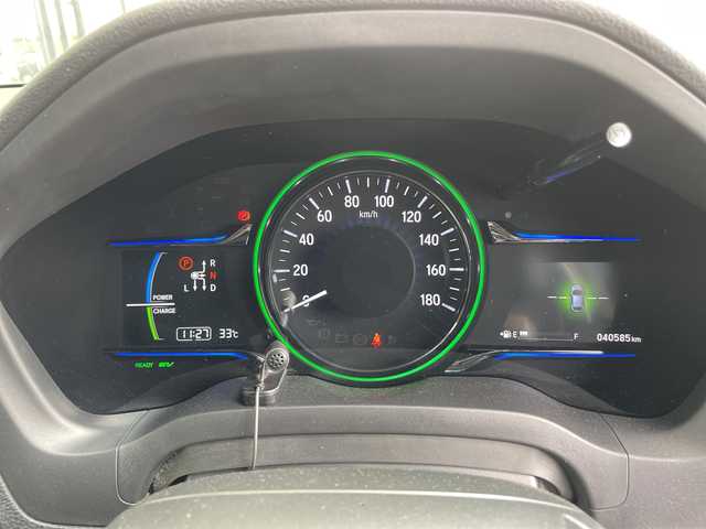 ホンダ ヴェゼル ハイブリッド Z 愛知県 2015(平27)年 4.1万km クリスタルブラックパール 純正ナビ/クルーズコントロール/シートヒーター/バックカメラ/純正アルミホイール/LEDヘッドライト/パドルシフト/オートライト/ドライブレコーダー/ETC/ステアリングスイッチ/スマートキー/プッシュスタート