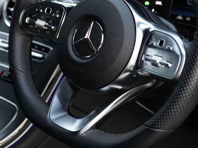 メルセデス・ベンツ ＧＬＣ２２０ d 4マチック クーペ AMGライン 静岡県 2022(令4)年 1.2万km ダイヤモンドホワイト レーダーセーフティ /衝突軽減ブレーキACC/レーンキープアシストBSM/MBUXナビフルセグTV Bluetooth/全方位カメラ/アンビエントライト /ハーフレザーシート シートヒーター /前席メモリーパワーシート/パワーバックドア/DSRCETC/ドライブレコーダー