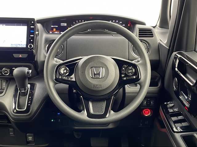 ホンダ Ｎ ＢＯＸ カスタム L 栃木県 2021(令3)年 2.2万km クリスタルブラックパール ホンダセンシング/・衝突軽減ブレーキ/・誤発進抑制機能/・アダプティブクルーズコントロール/・車線維持支援システム/・路外逸脱抑制機能/・先行車発進お知らせ機能/・標識認識機能/・オートハイビーム/純正8インチナビ/（CD/DVD/BT/USB/AM/FM)/禁煙車/シートヒーター/両側パワースライドドア/LEDヘッドライト/フォグライト/コーナーセンサー/LEDヘッドライト/フォグライト/ドアバイザー/ステアリングスイッチ/スマートキー/プッシュスタート/オートエアコン/オートライト