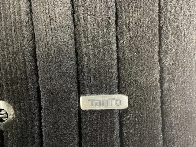 ダイハツ タント カスタム RS トップED SAⅡ 群馬県 2016(平28)年 1.2万km パールホワイトⅢ 純正８型ナビ　バックカメラ　両側電動スライドドア　衝突被害軽減ブレーキ　ハーフレザーシート　ＥＴＣ　革巻きステアリング　ステアリングスイッチ　横滑り防止装置　ＬＥＤヘッドライト　スマートキー　禁煙車