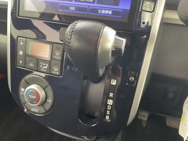 ダイハツ タント カスタム RS トップED SAⅡ 群馬県 2016(平28)年 1.2万km パールホワイトⅢ 純正８型ナビ　バックカメラ　両側電動スライドドア　衝突被害軽減ブレーキ　ハーフレザーシート　ＥＴＣ　革巻きステアリング　ステアリングスイッチ　横滑り防止装置　ＬＥＤヘッドライト　スマートキー　禁煙車