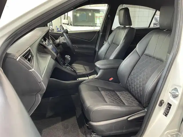 トヨタ ハリアー プレミアム 岡山県 2019(平31)年 5.3万km ホワイトパールクリスタルシャイン 登録時走行距離52465km/TRDフルエアロ/Toyota Safety Sense/・プリクラッシュセーフティシステム/・レーダークルーズコントロール/・レーンディパーチャーアラート/・オートマティックハイビーム/純正SDナビ/(AM/FM/DISC/TV/BT/HDMI)/全方位カメラ/ビルトインETC/パワーシート/アイドリングストップ/プッシュスタート/スマートキー/スペアキー/カードキー/純正１８インチアルミホイール