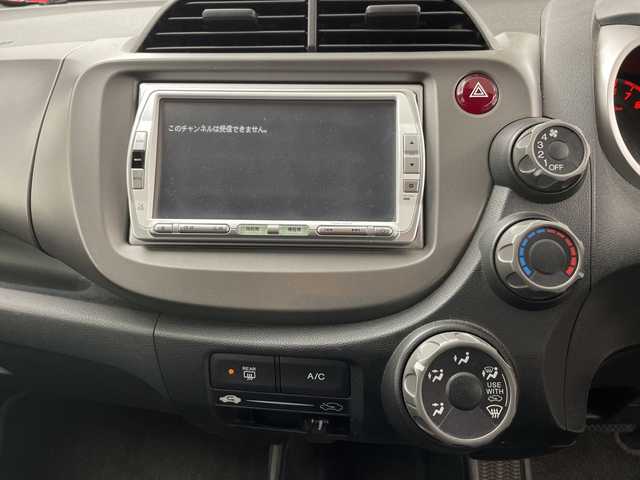 ホンダ フィット G 道央・札幌 2008(平20)年 11.2万km ミラノレッド ・純正ナビ（VXS-092CVi）/・CD/DVD/SD/ワンセグTV/・オートライト/・リモコンキー/・社外ETC/・ABS/・盗難防止装置/・積込スタッドレス社外AW付