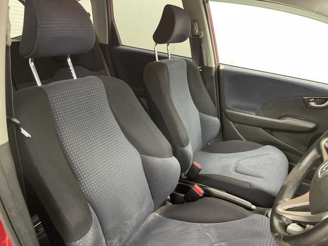 ホンダ フィット G 道央・札幌 2008(平20)年 11.2万km ミラノレッド ・純正ナビ（VXS-092CVi）/・CD/DVD/SD/ワンセグTV/・オートライト/・リモコンキー/・社外ETC/・ABS/・盗難防止装置/・積込スタッドレス社外AW付