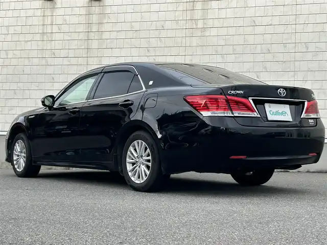 トヨタ クラウン ハイブリッド ロイヤル Four 山形県 2016(平28)年 9.6万km ブラック 純正SDナビ/・フルセグTV/AM/FM/CD/Bluetooth/4WD/バックカメラ/クルーズコントロール/オートライト/横滑り防止装置/盗難防止装置/純正16インチホイール/ETC/スマートキー/プッシュスタート/取扱説明書/保証書