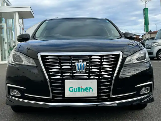 トヨタ クラウン ハイブリッド ロイヤル Four 山形県 2016(平28)年 9.6万km ブラック 純正SDナビ/・フルセグTV/AM/FM/CD/Bluetooth/4WD/バックカメラ/クルーズコントロール/オートライト/横滑り防止装置/盗難防止装置/純正16インチホイール/ETC/スマートキー/プッシュスタート/取扱説明書/保証書