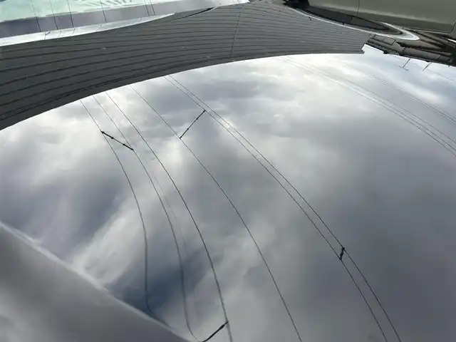 トヨタ クラウン ハイブリッド ロイヤル Four 山形県 2016(平28)年 9.6万km ブラック 純正SDナビ/・フルセグTV/AM/FM/CD/Bluetooth/4WD/バックカメラ/クルーズコントロール/オートライト/横滑り防止装置/盗難防止装置/純正16インチホイール/ETC/スマートキー/プッシュスタート/取扱説明書/保証書