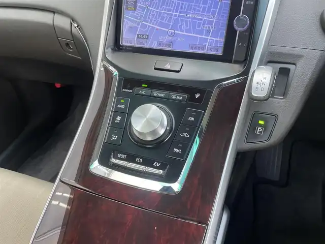 トヨタ ＳＡＩ S Cパッケージ 埼玉県 2013(平25)年 3.1万km ホワイトパールクリスタルシャイン /純正メモリナビ//フルセグTV//バックカメラ//CD/DVD/Bluetooth//クルーズコントロール//前2席パワーシート//ビルトインETC//スマートキーx2//LEDヘッドライト//LEDフォグランプ//W.サイドエアバッグ//カーテン.ニーエアバッグ//ABS//横滑り防止装置//ドライブレコーダー//革巻きステアリング//電動コーナーポール//オートライト//ドアバイザー//社外16インチAW//純正16インチAW夏タイヤ積込み