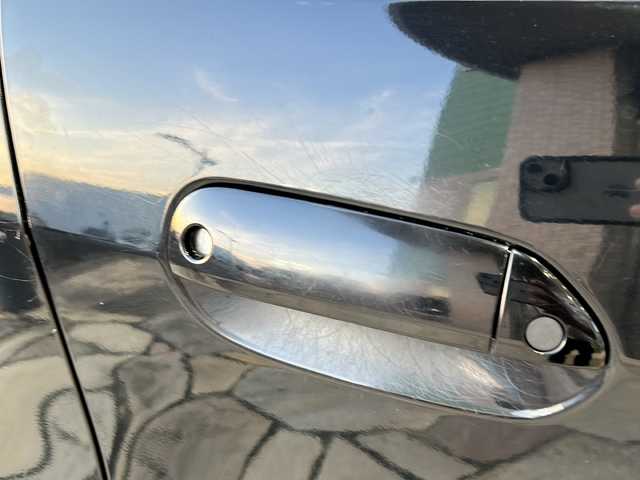 ホンダ フィット シャトル ハイブリッド スマートセレ 静岡県 2013(平25)年 10.4万km クリスタルブラックパール 純正ナビ/・FM/AM/・CD/DVD/・USB/・iPod/・SD/・Bluetooth/・ワンセグ/主要装備/・バックカメラ/・ビルトインＥＴＣ/・１５インチ純正アルミ/・横滑り防止装置/・ヒルスタートアシスト/・オートエアコン/・フォグランプ/・オートライト/・パドルシフト/・ステアリングリモコン/・ＨＩＤライト