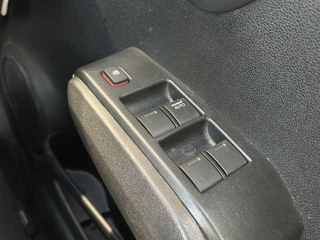 ホンダ フィット シャトル ハイブリッド スマートセレ 静岡県 2013(平25)年 10.4万km クリスタルブラックパール 純正ナビ/・FM/AM/・CD/DVD/・USB/・iPod/・SD/・Bluetooth/・ワンセグ/主要装備/・バックカメラ/・ビルトインＥＴＣ/・１５インチ純正アルミ/・横滑り防止装置/・ヒルスタートアシスト/・オートエアコン/・フォグランプ/・オートライト/・パドルシフト/・ステアリングリモコン/・ＨＩＤライト