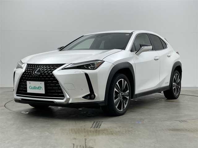 レクサス ＵＸ 250h バージョンC 岡山県 2019(平31)年 6.7万km ソニッククォーツ 純正10.3インチナビ/・FM/AM/Bluetooth/フルセグ/CD/DVD/バックカメラ/おくだけ充電/合皮シート/・パワーシート/・シートメモリー/・シートヒーター/ステアリングヒーター/ドライブレコーダー/ETC2.0/レクサスセーフティシステム/・プリクラッシュセーフティ/・レーントレーシングアシスト/・レーダークルーズコントロール/・オートマチックハイビーム/コーナーセンサー/純正18インチアルミ/純正フロアマット