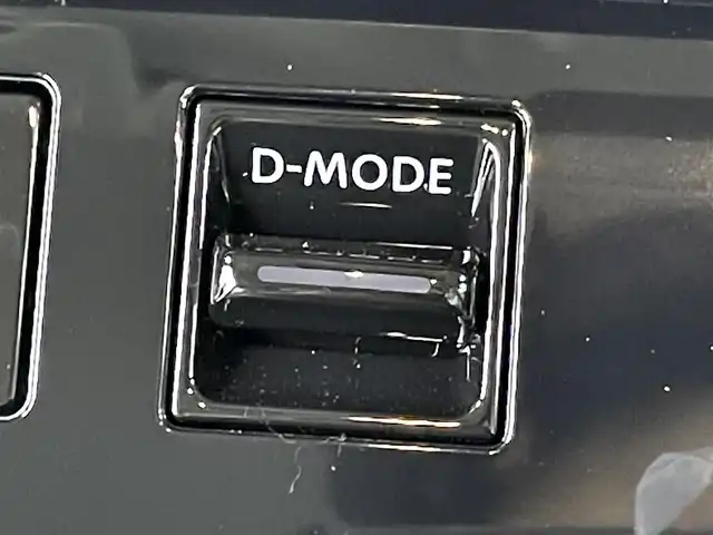 日産 ルークス ハイウェイスター X 群馬県 2025(令7)年 0.1千km パール 届出済未使用車　禁煙車　純正９インチディスプレイオーディオ　全席シートヒーター　ステアリングヒーター　　両側パワースライドドア　オートマチックハイビーム　ＬＥＤヘッドライト　純正アルミホイール