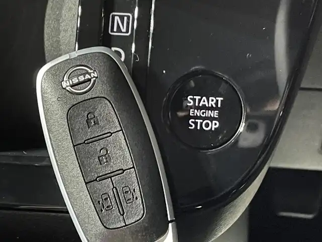 日産 ルークス ハイウェイスター X 群馬県 2025(令7)年 0.1千km パール 届出済未使用車　禁煙車　純正９インチディスプレイオーディオ　全席シートヒーター　ステアリングヒーター　　両側パワースライドドア　オートマチックハイビーム　ＬＥＤヘッドライト　純正アルミホイール